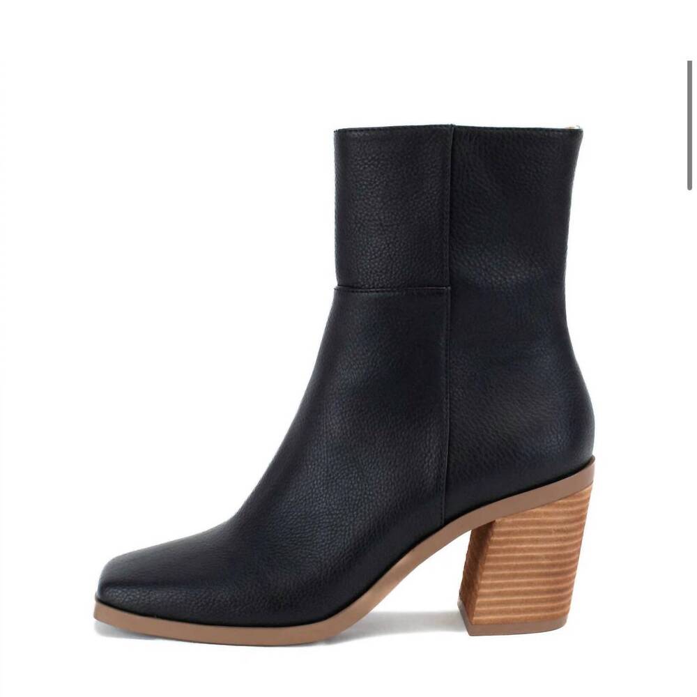 NEW YELLOWBOX women's maora heeled boot in black